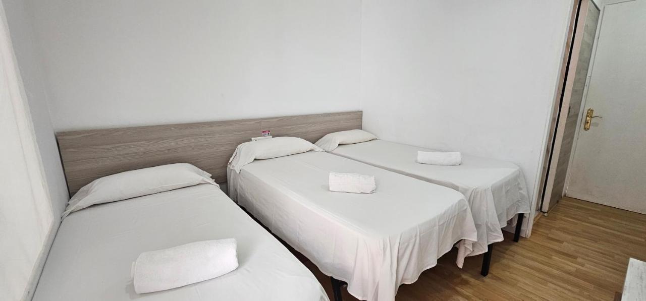 Hostal Montsant سالو المظهر الخارجي الصورة