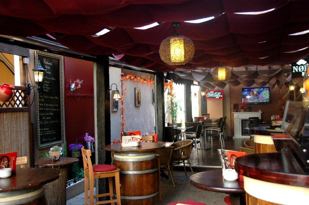 Hostal Montsant سالو المظهر الخارجي الصورة