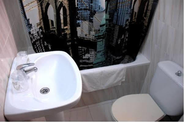 Hostal Montsant سالو المظهر الخارجي الصورة